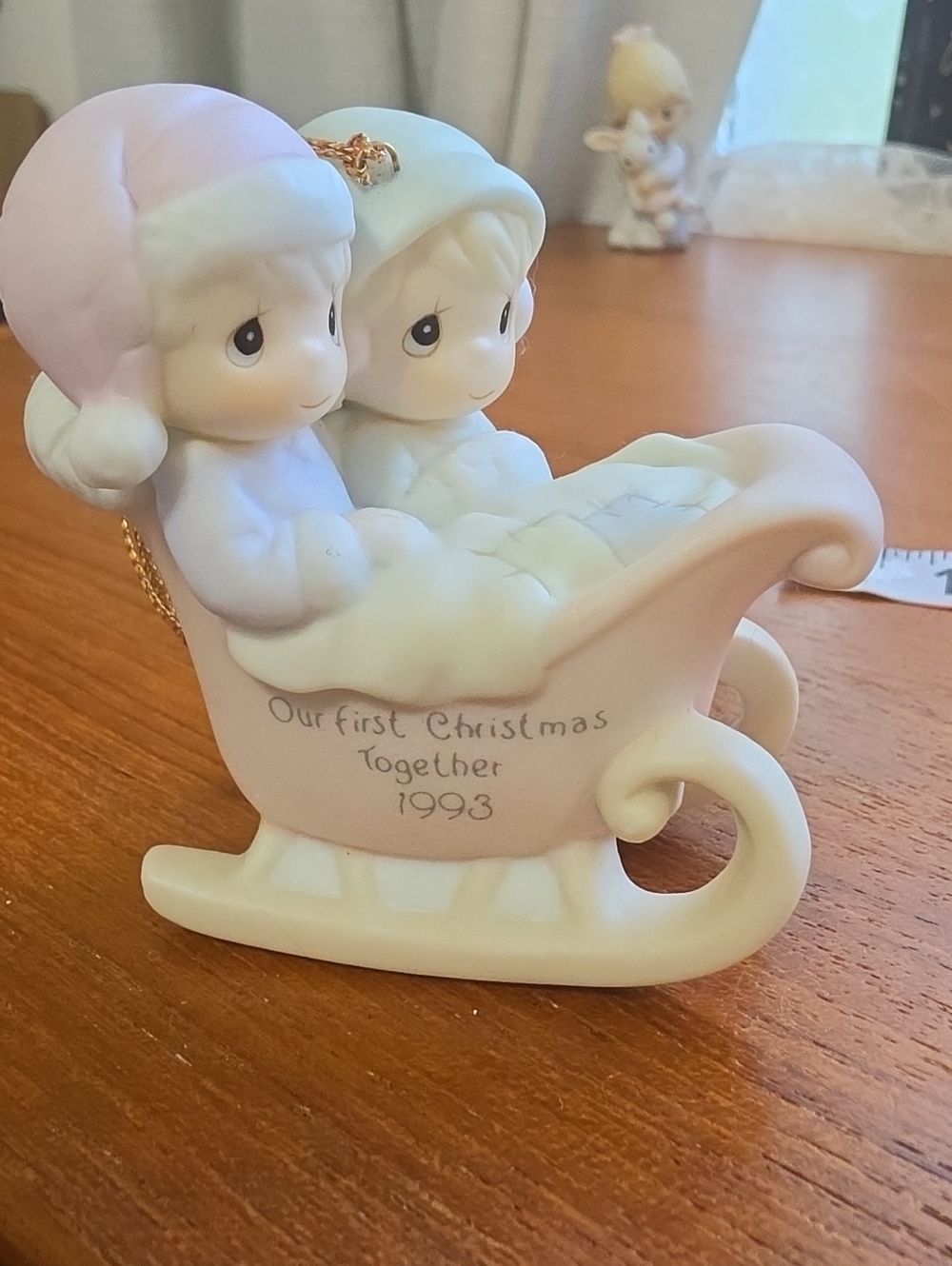 Vintsge Our First Christmas 1993  Precious Moments Couple in Sleigh D2-95